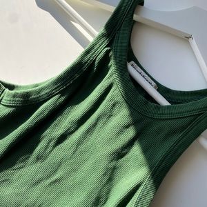 sustainable jade green tank top 💚